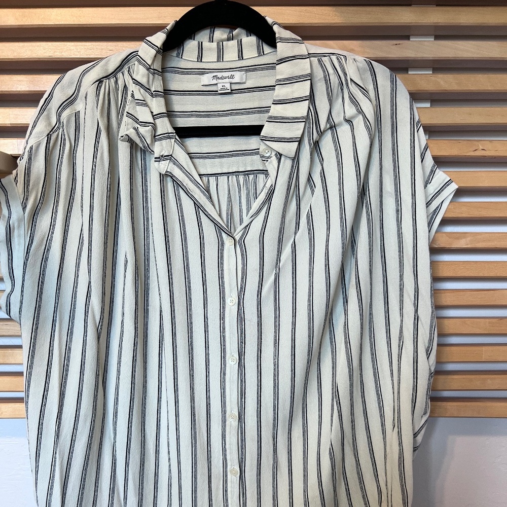 Madwell Courier shirt